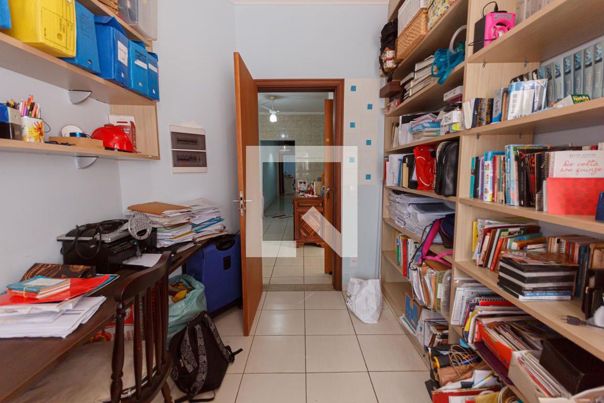 Casa à Venda - Vila Brandina, 3 Quartos,  220 m2 em , Campinas - sp | SoloBR