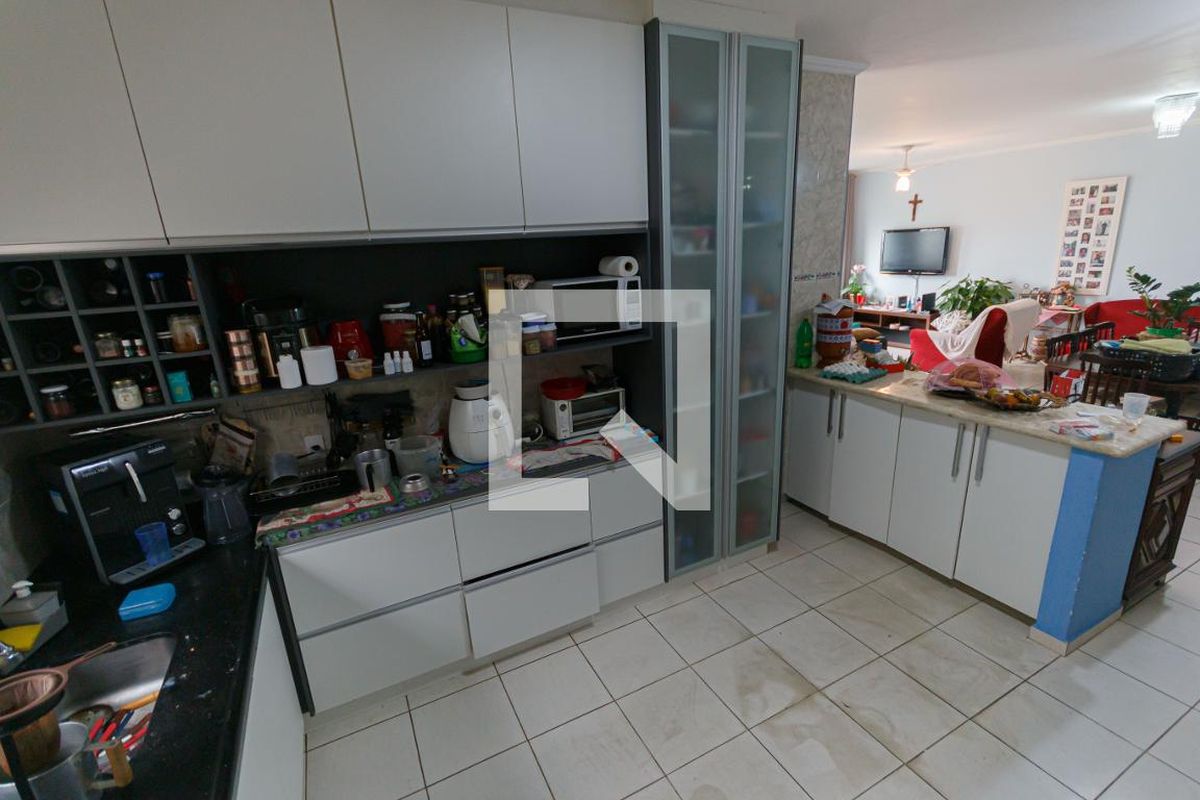 Casa à Venda - Vila Brandina, 3 Quartos,  220 m2 em , Campinas - sp | SoloBR