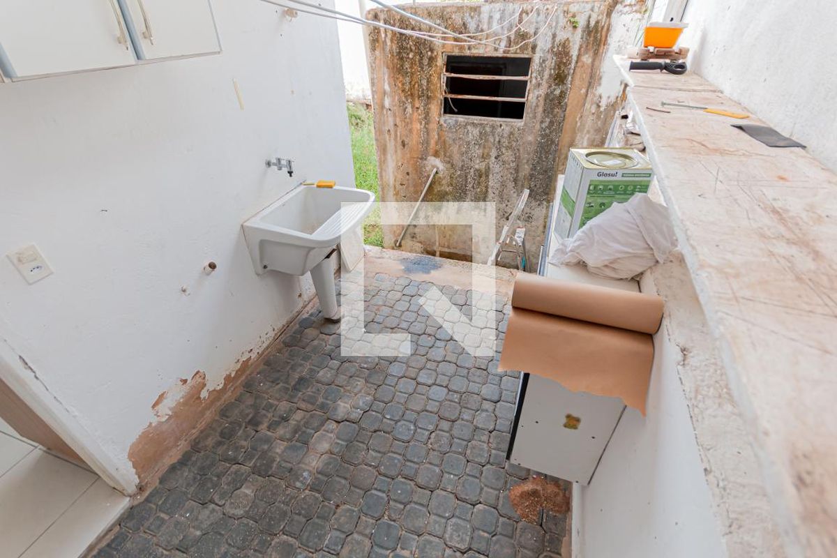 Casa à Venda - Jardim Flamboyant, 2 Quartos,  90 m2 em , Campinas - sp | SoloBR