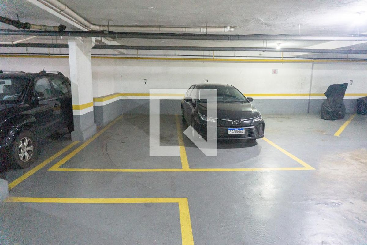 Apartamento, 3 quartos, 210 m² - Foto 159