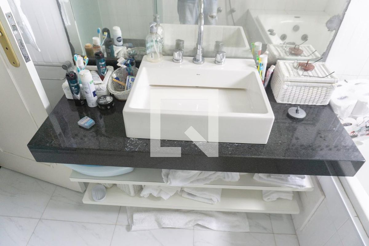 Apartamento, 3 quartos, 210 m² - Foto 77