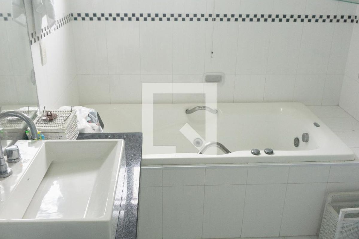 Apartamento, 3 quartos, 210 m² - Foto 75