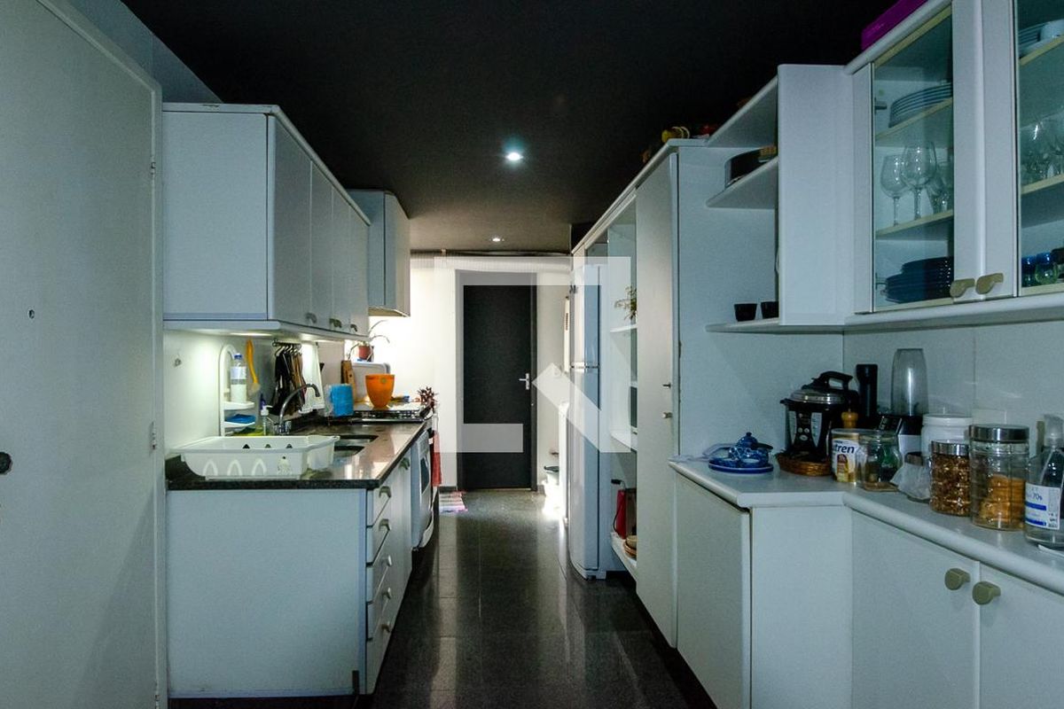 Apartamento, 3 quartos, 180 m² - Foto 112