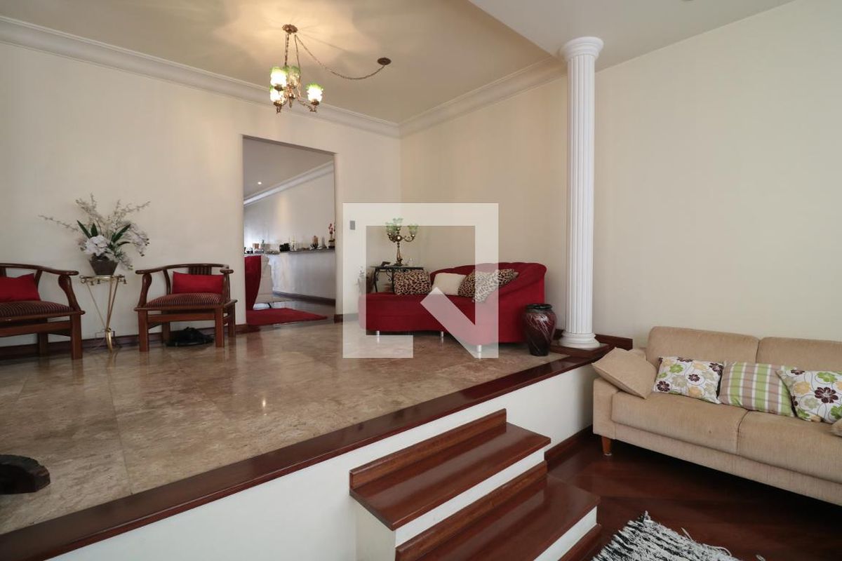 Casa, 5 quartos, 255 m² - Foto 4