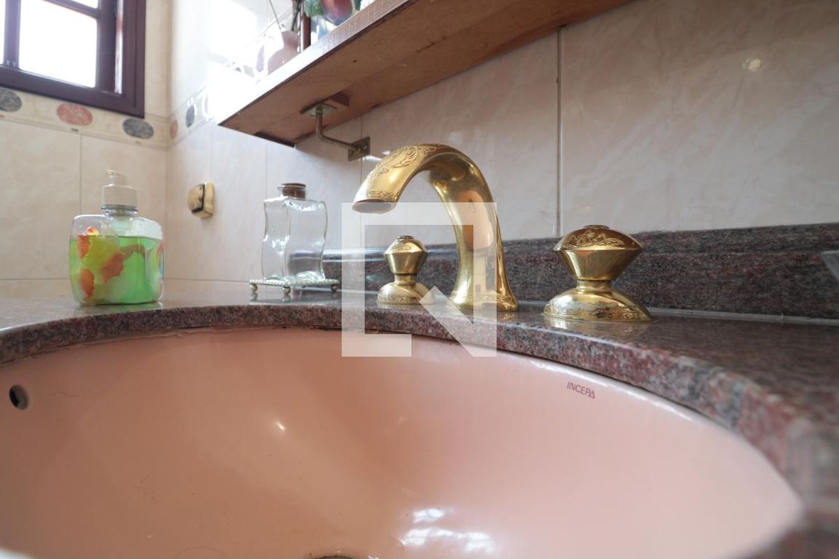 Casa, 5 quartos, 255 m² - Foto 20