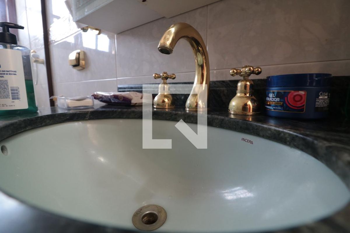 Casa, 5 quartos, 255 m² - Foto 24
