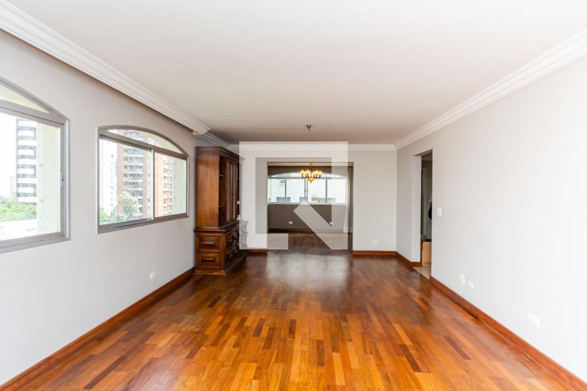 Apartamento, 3 quartos, 210 m² - Foto 2