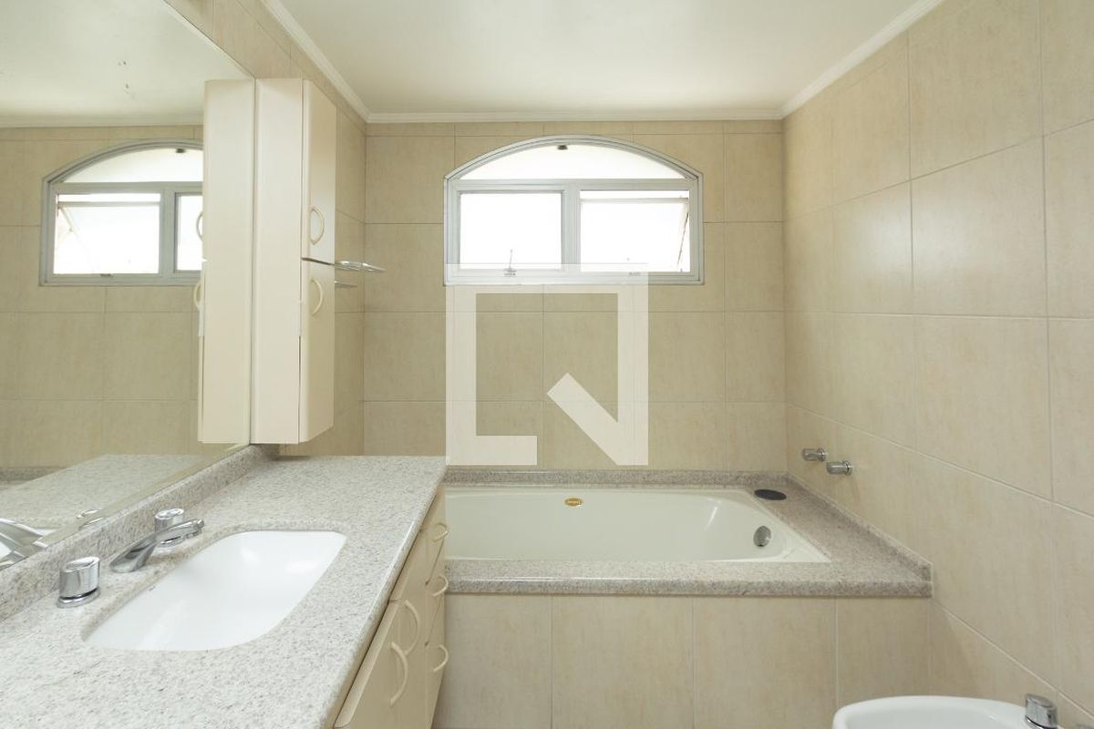 Apartamento, 3 quartos, 210 m² - Foto 44