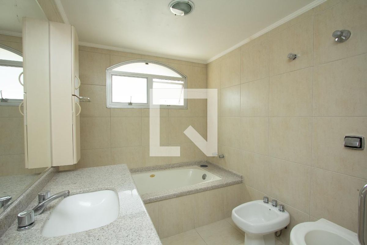 Apartamento, 3 quartos, 210 m² - Foto 43