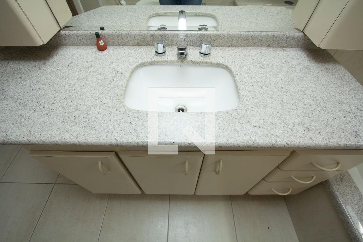 Apartamento, 3 quartos, 210 m² - Foto 41