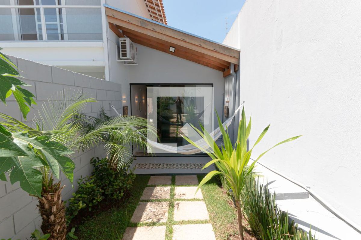 Casa à Venda - Mansões Santo Antônio, 3 Quartos,  154 m2 em , Campinas - sp | SoloBR