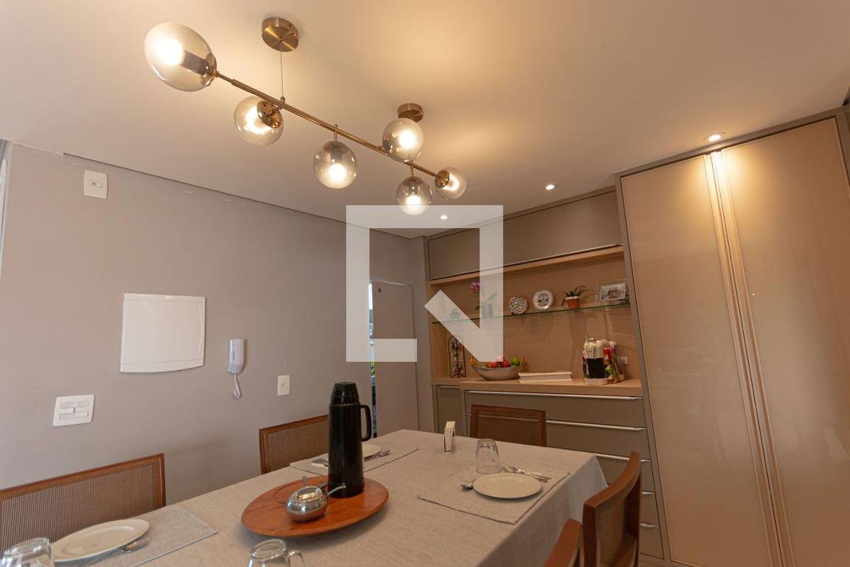 Casa à Venda - Mansões Santo Antônio, 3 Quartos,  154 m2 em , Campinas - sp | SoloBR
