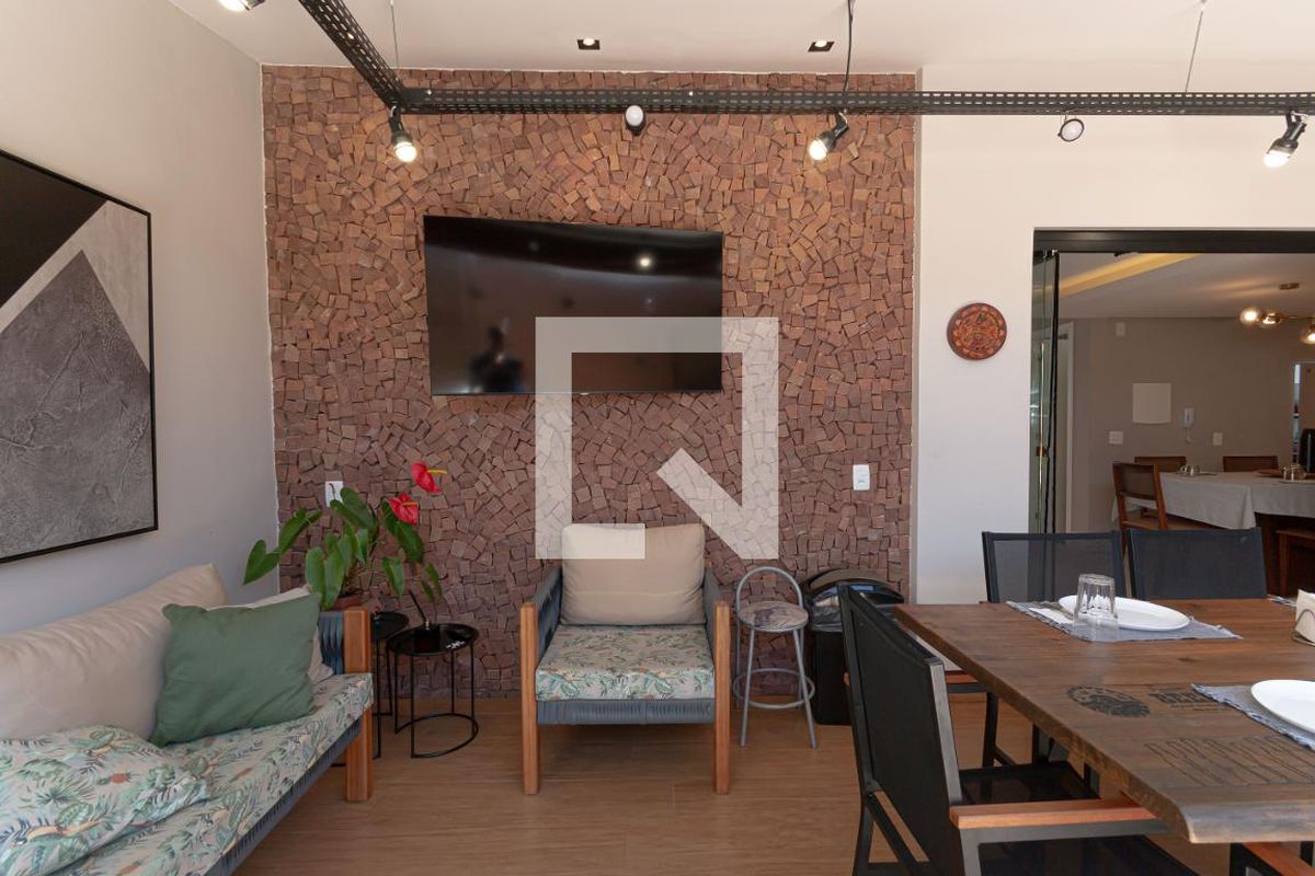 Casa à Venda - Mansões Santo Antônio, 3 Quartos,  154 m2 em , Campinas - sp | SoloBR