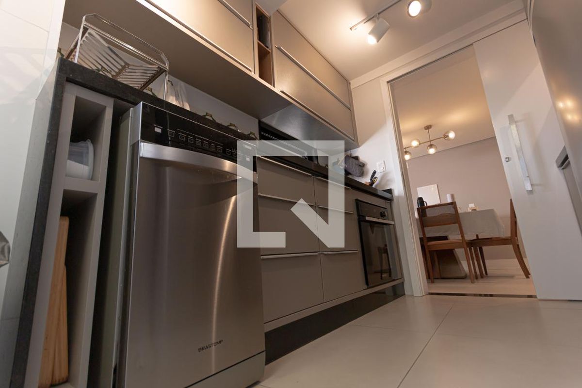 Casa à Venda - Mansões Santo Antônio, 3 Quartos,  154 m2 em , Campinas - sp | SoloBR