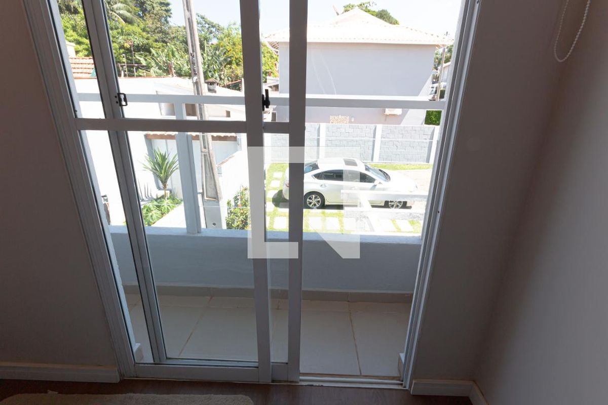 Casa à Venda - Mansões Santo Antônio, 3 Quartos,  154 m2 em , Campinas - sp | SoloBR