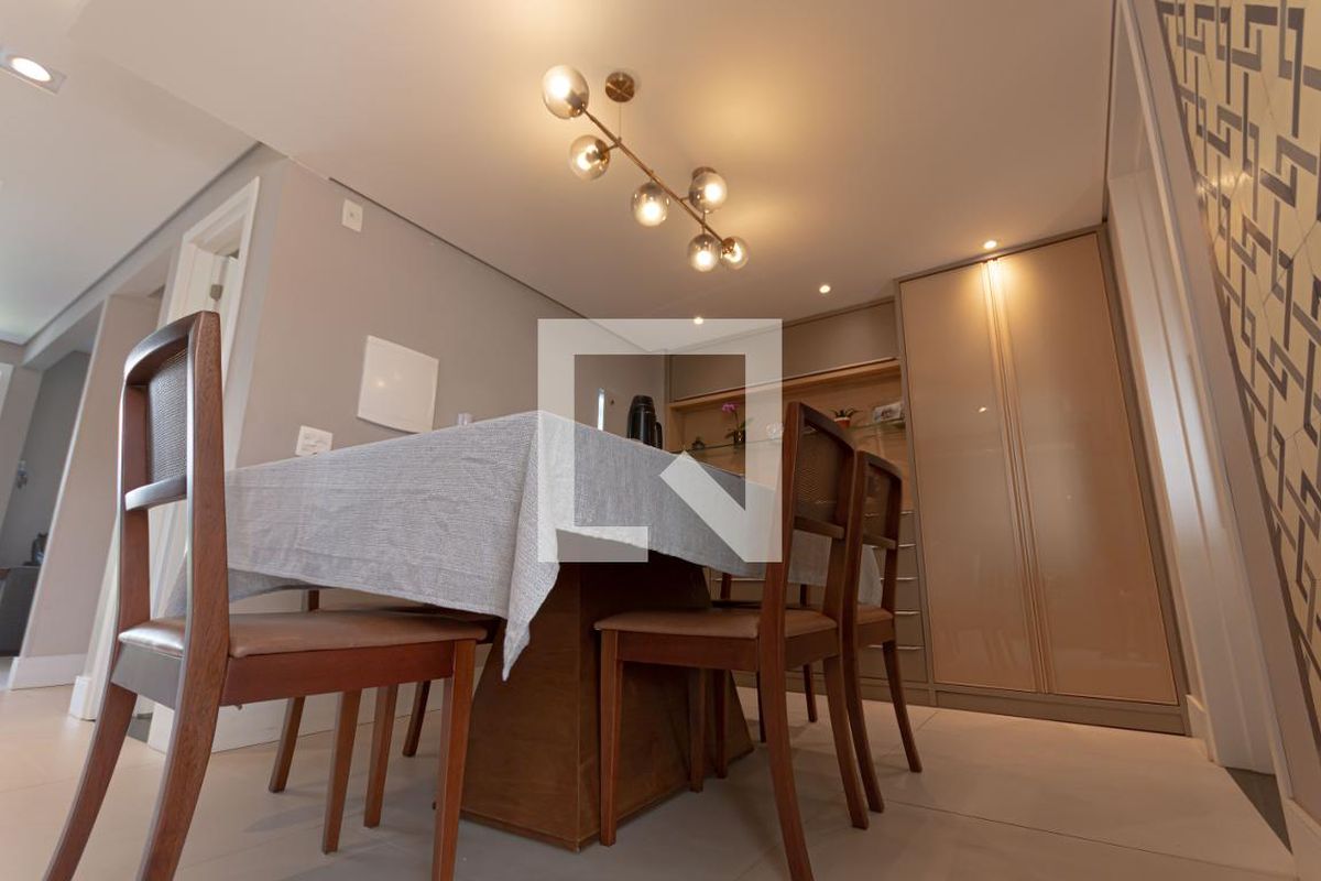 Casa à Venda - Mansões Santo Antônio, 3 Quartos,  154 m2 em , Campinas - sp | SoloBR