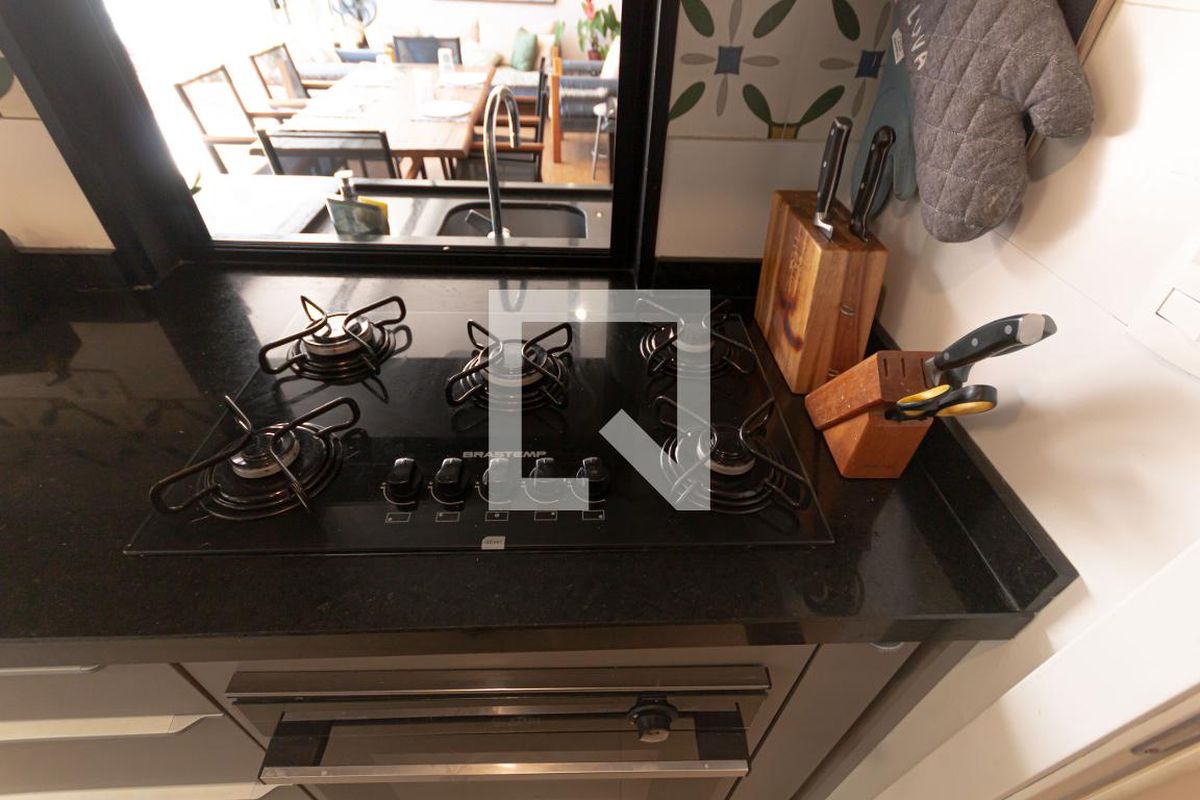Casa à Venda - Mansões Santo Antônio, 3 Quartos,  154 m2 em , Campinas - sp | SoloBR