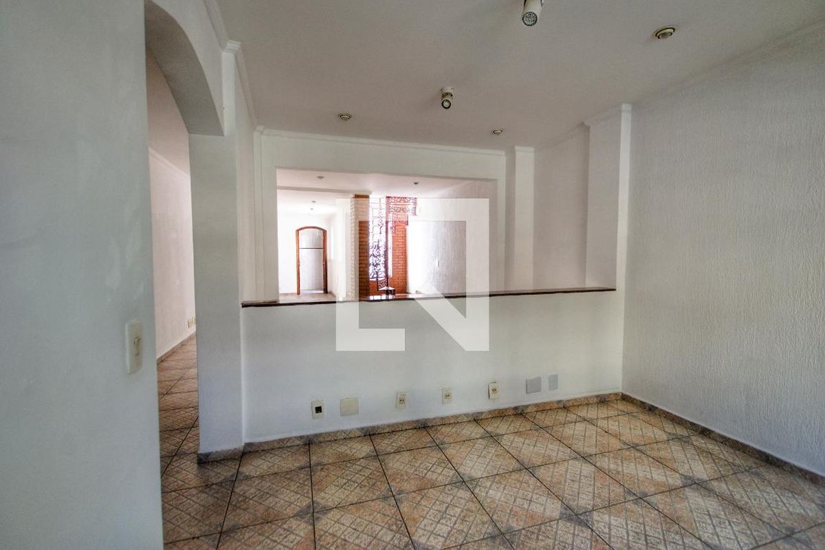 Casa, 3 quartos, 67 m² - Foto 2