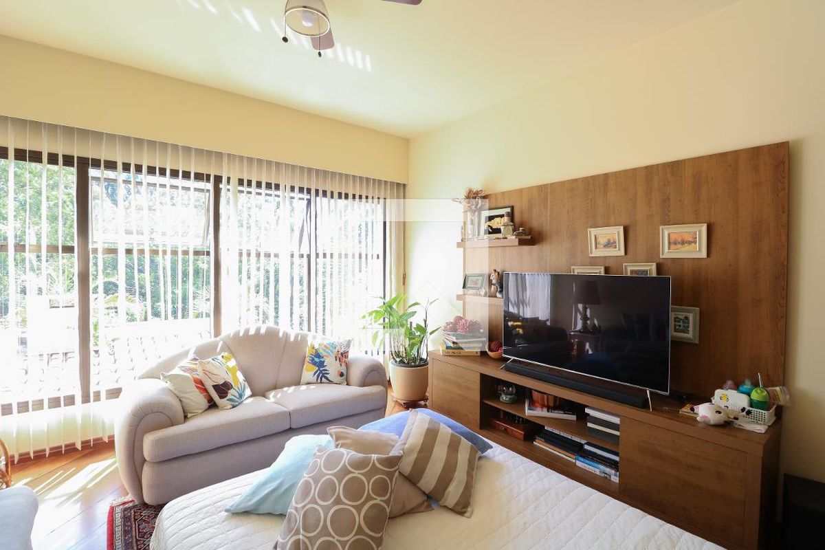 Casa, 3 quartos, 233 m² - Foto 48
