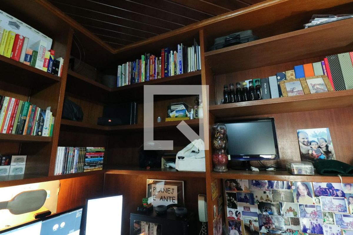 Casa, 3 quartos, 233 m² - Foto 28