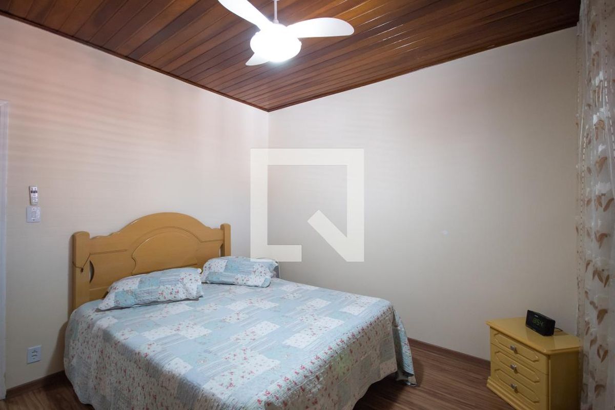 Casa, 3 quartos, 246 m² - Foto 18