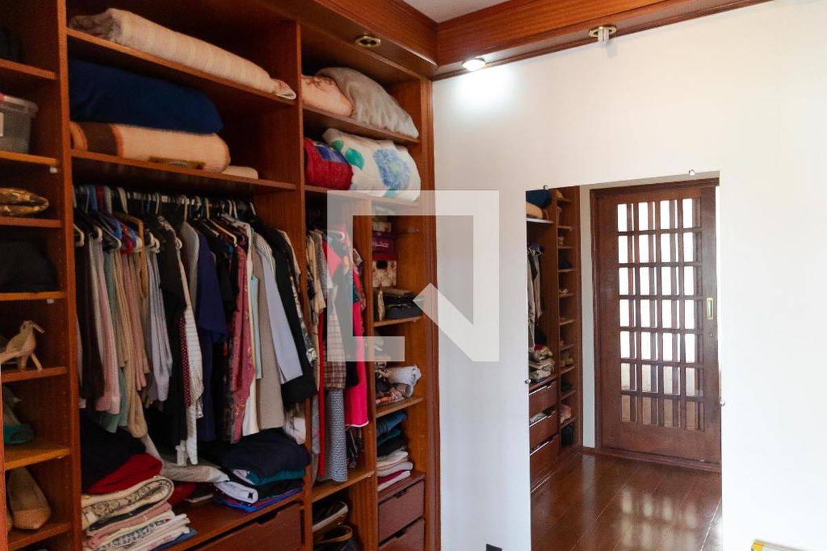 Casa à Venda - Jardim Chapadão, 4 Quartos,  327 m2 em , Campinas - sp | SoloBR