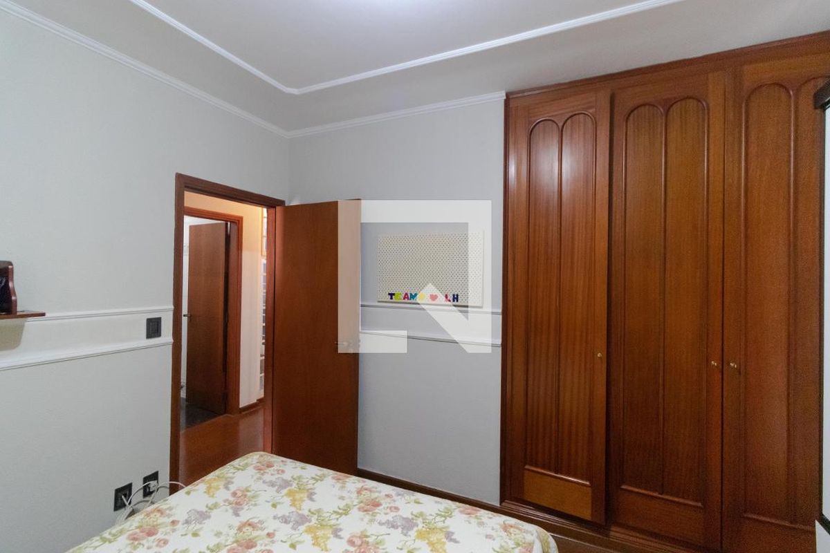 Casa à Venda - Jardim Chapadão, 4 Quartos,  327 m2 em , Campinas - sp | SoloBR