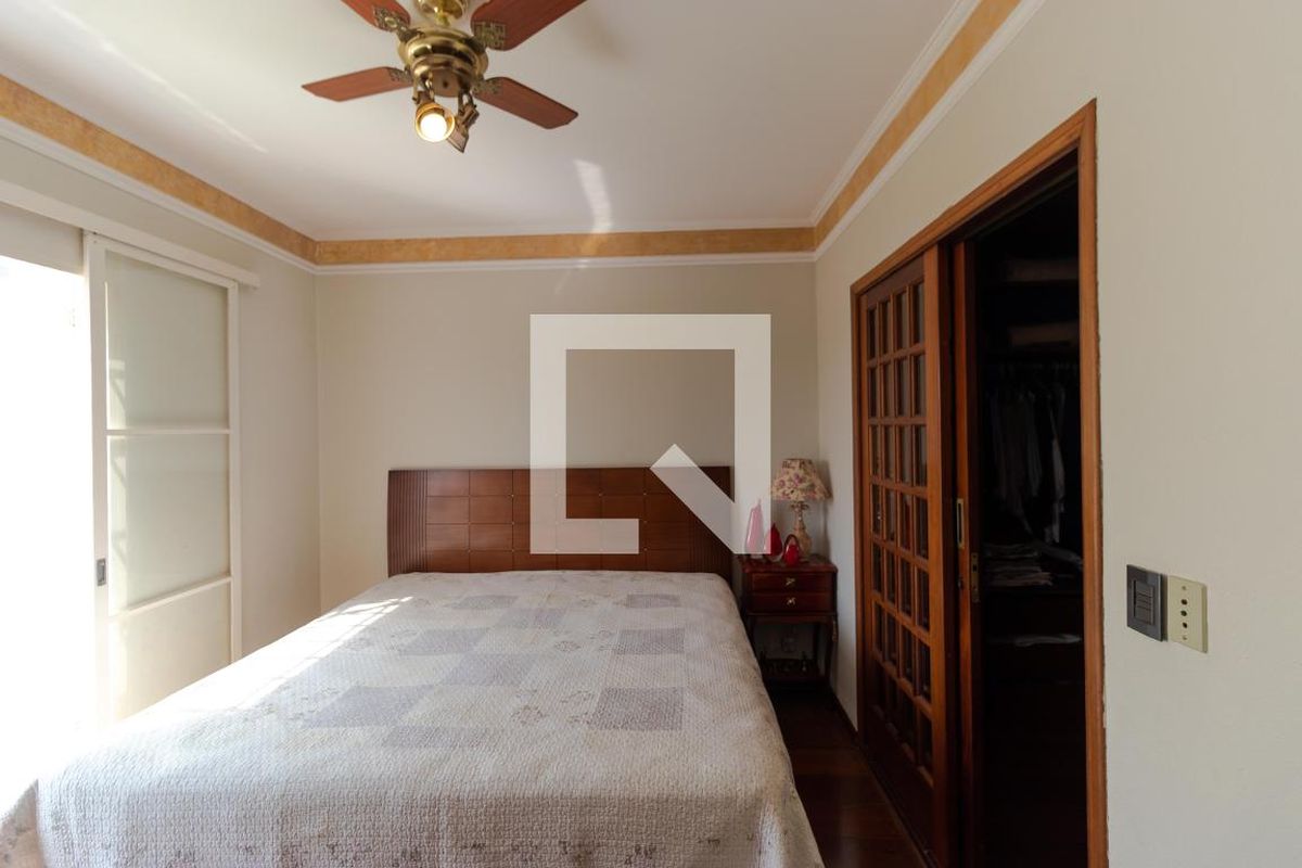 Casa à Venda - Jardim Chapadão, 4 Quartos,  327 m2 em , Campinas - sp | SoloBR