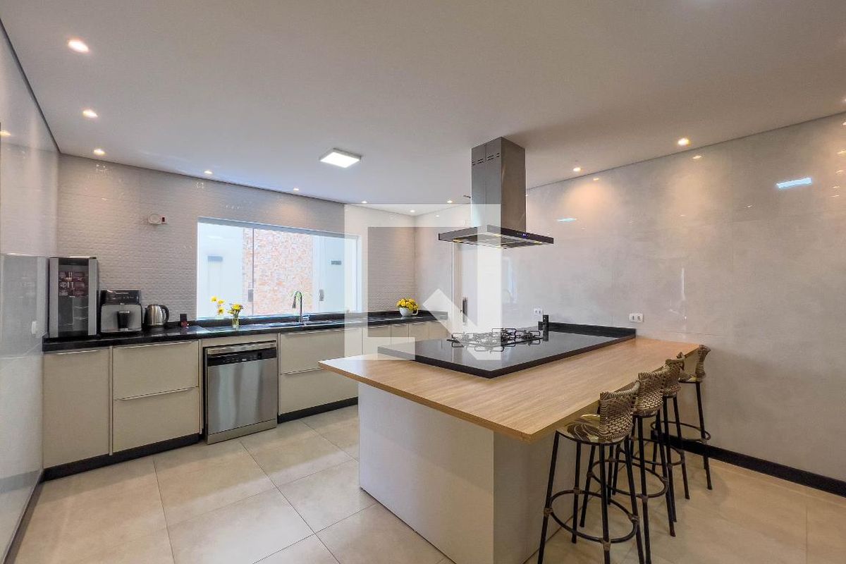 Casa, 4 quartos, 240 m² - Foto 76