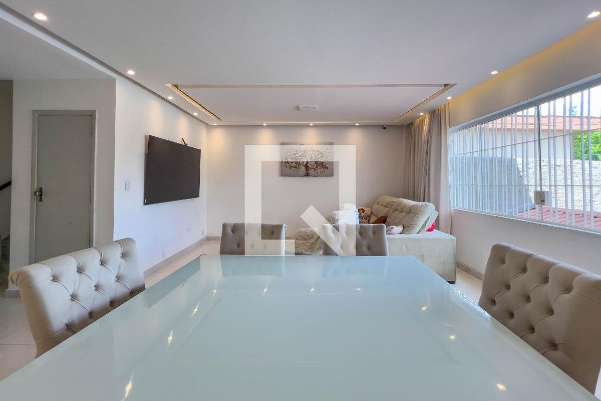 Casa, 4 quartos, 240 m² - Foto 10
