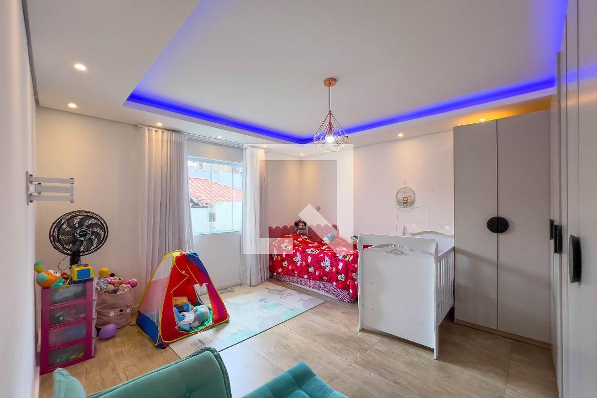 Casa, 4 quartos, 240 m² - Foto 16