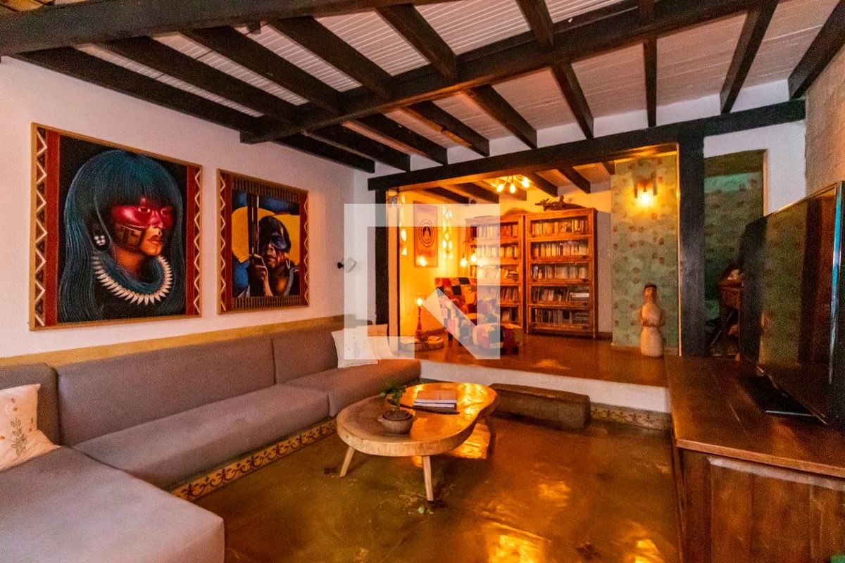 Casa, 3 quartos, 200 m² - Foto 2