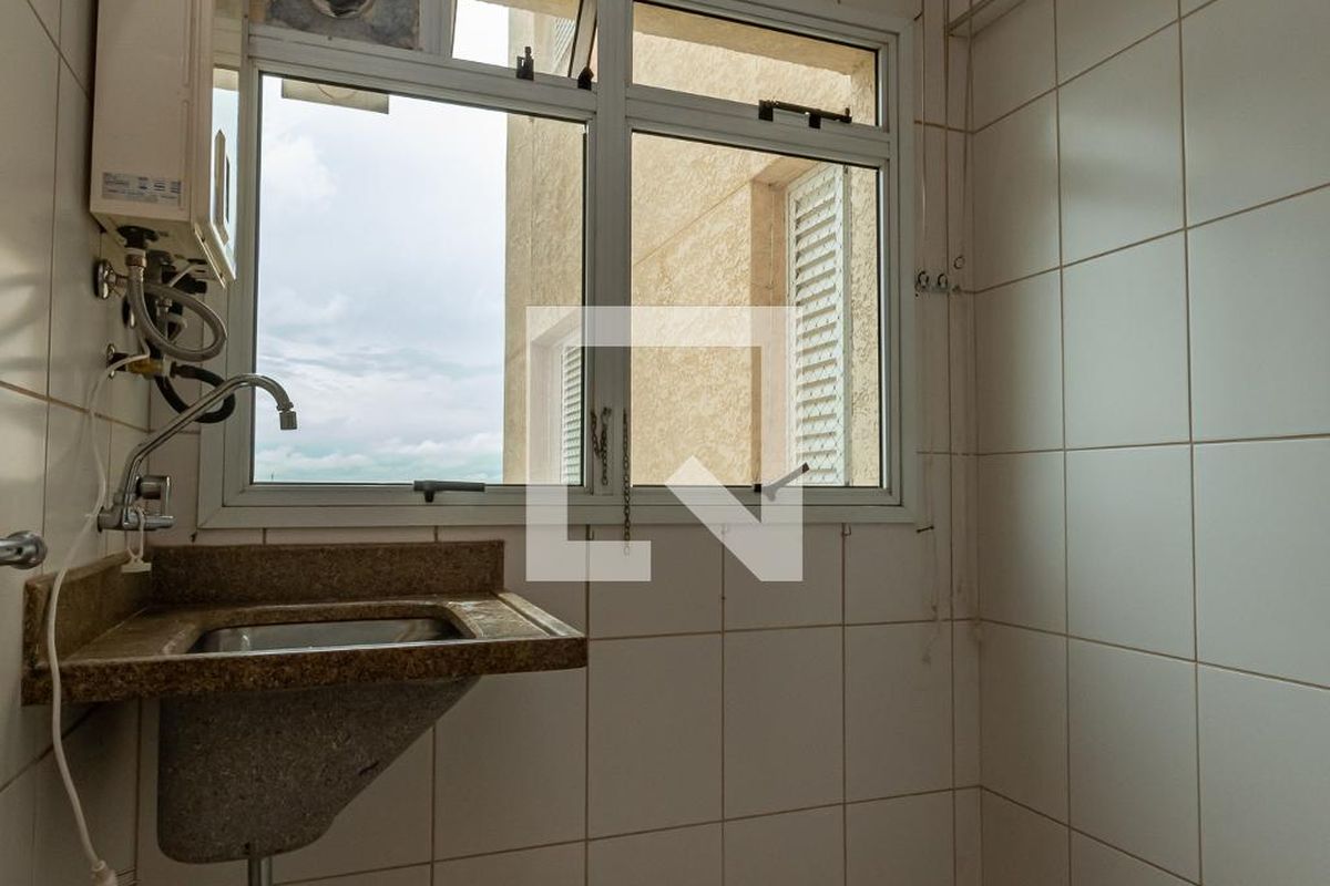 Apartamento à Venda - Mansões Santo Antônio, 4 Quartos,  135 m2 em , Campinas - sp | SoloBR