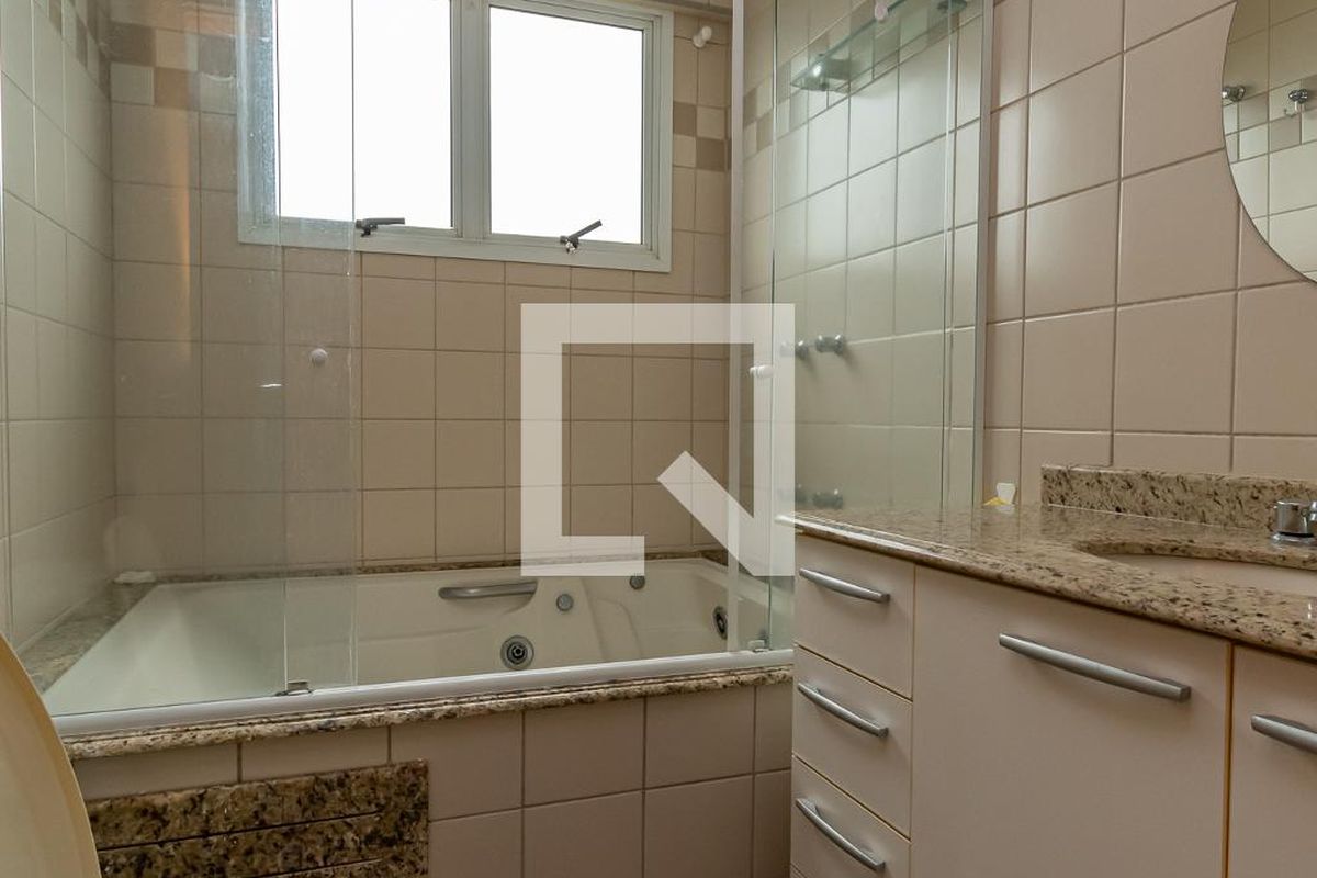 Apartamento à Venda - Mansões Santo Antônio, 4 Quartos,  135 m2 em , Campinas - sp | SoloBR