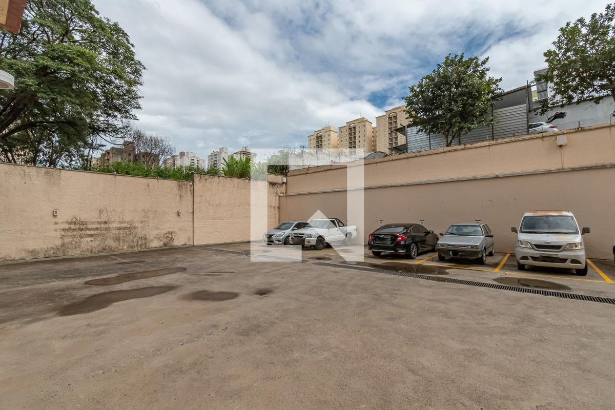 Apartamento à Venda - Mansões Santo Antônio, 4 Quartos,  135 m2 em , Campinas - sp | SoloBR