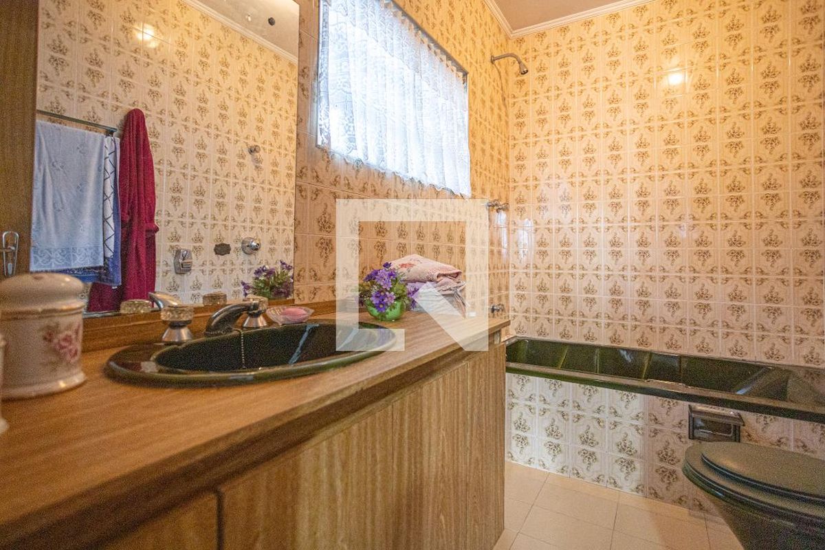 Casa, 4 quartos, 270 m² - Foto 50