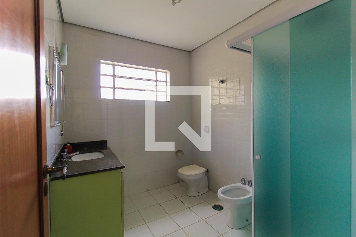 Casa, 3 quartos, 250 m² - Foto 29