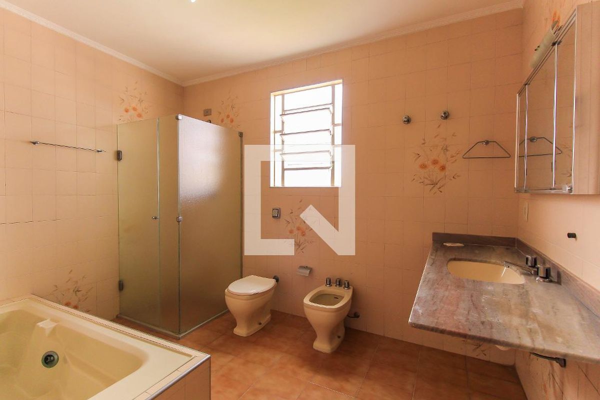 Casa, 3 quartos, 250 m² - Foto 16
