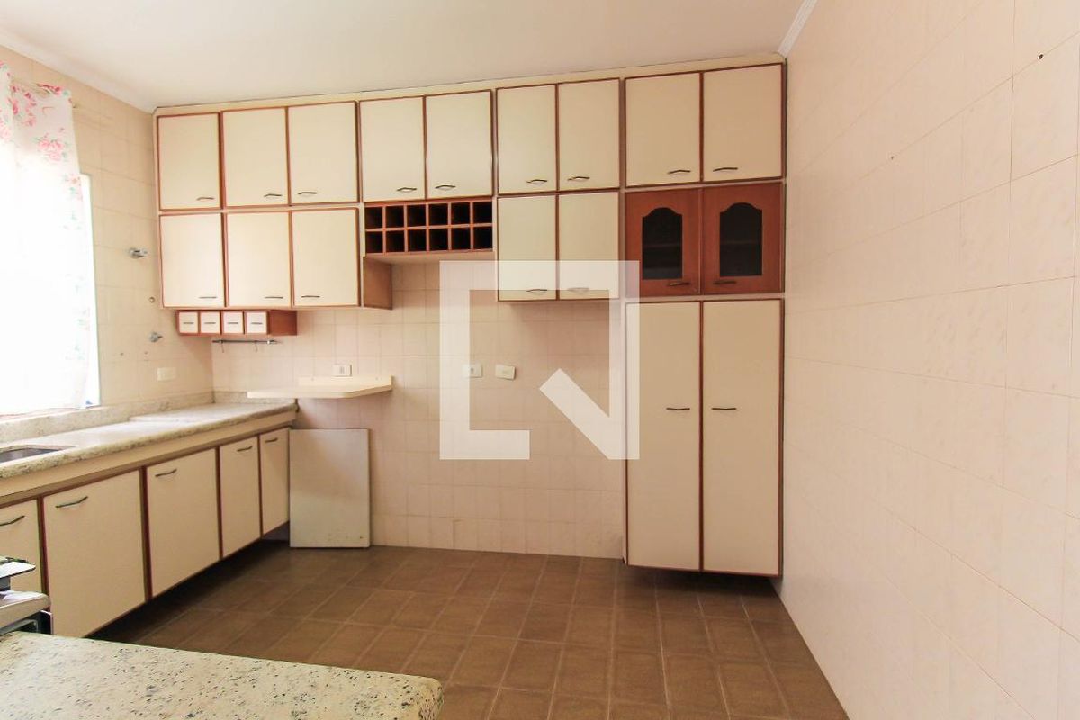 Casa, 3 quartos, 250 m² - Foto 41