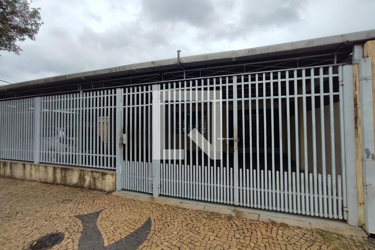 Casa à Venda - Jardim do Lago, 3 Quartos,  130 m2 em , Campinas - sp | SoloBR