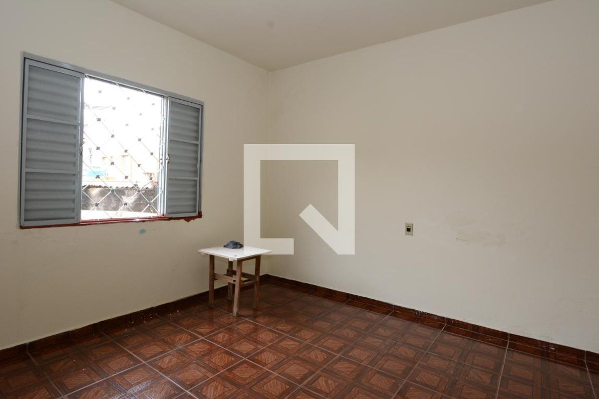 Casa à Venda - Jardim do Lago, 3 Quartos,  130 m2 em , Campinas - sp | SoloBR