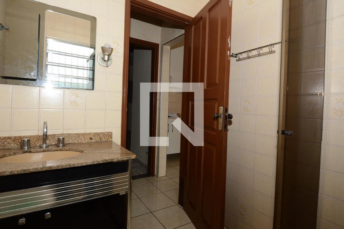 Casa à Venda - Jardim do Lago, 3 Quartos,  130 m2 em , Campinas - sp | SoloBR