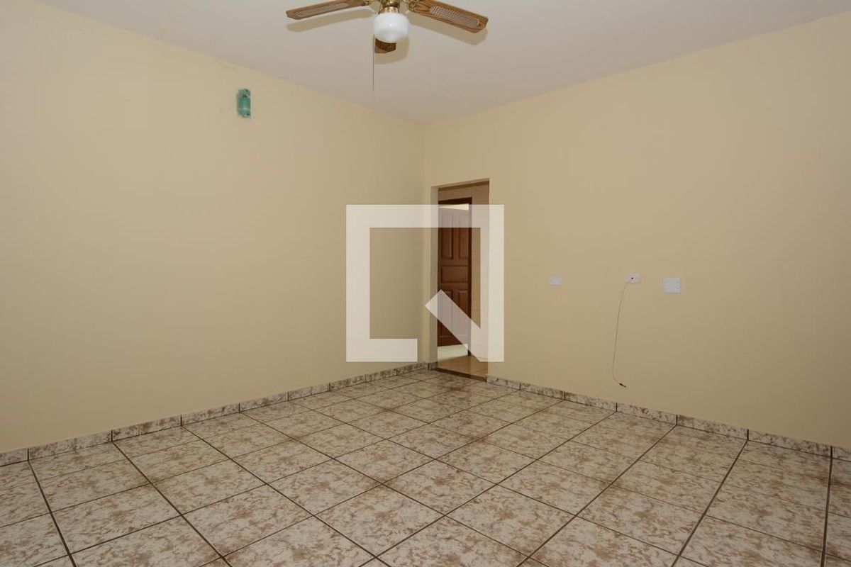 Casa à Venda - Jardim do Lago, 3 Quartos,  130 m2 em , Campinas - sp | SoloBR