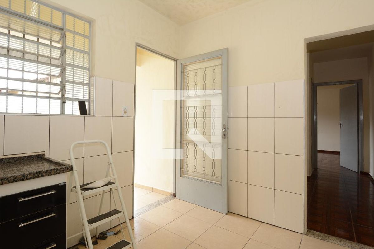 Casa à Venda - Jardim do Lago, 3 Quartos,  130 m2 em , Campinas - sp | SoloBR