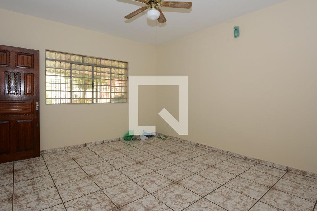 Casa à Venda - Jardim do Lago, 3 Quartos,  130 m2 em , Campinas - sp | SoloBR
