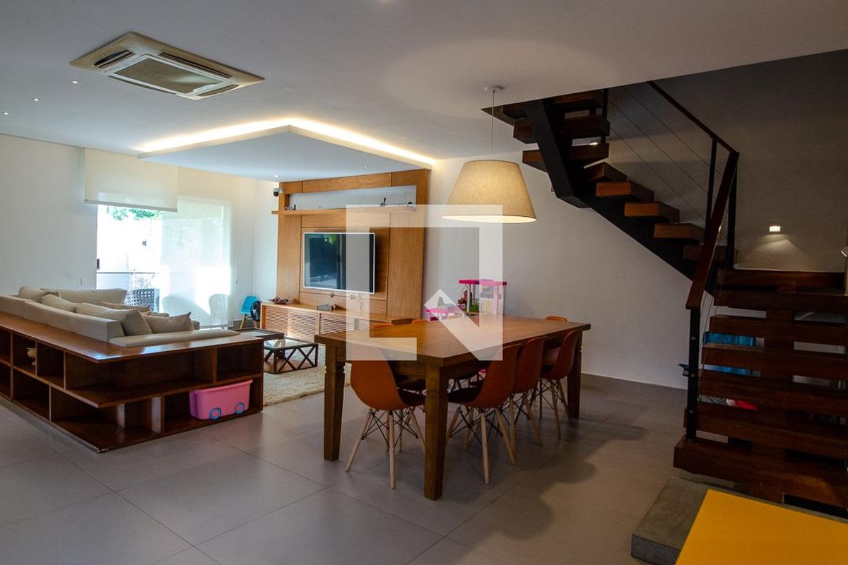 Casa, 4 quartos, 293 m² - Foto 2