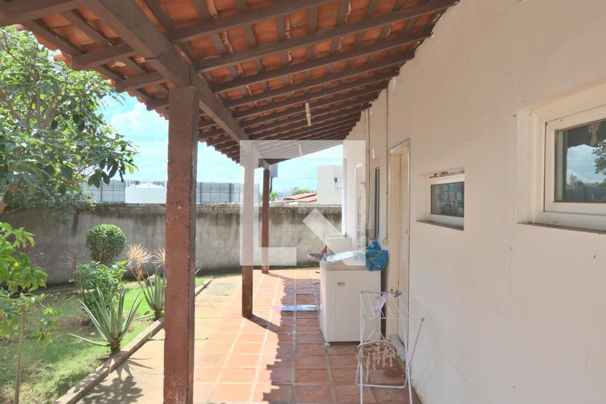 Casa à Venda - Taquaral, 4 Quartos,  220 m2 em , Campinas - sp | SoloBR