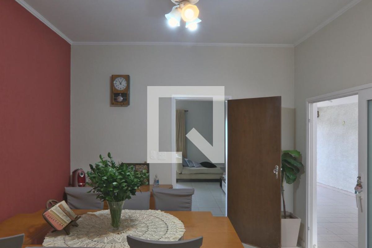 Casa à Venda - Taquaral, 4 Quartos,  220 m2 em , Campinas - sp | SoloBR