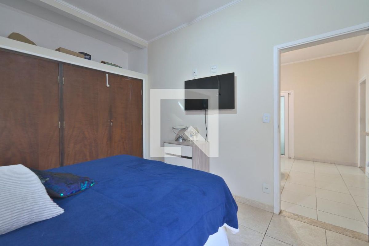 Casa à Venda - Taquaral, 4 Quartos,  220 m2 em , Campinas - sp | SoloBR