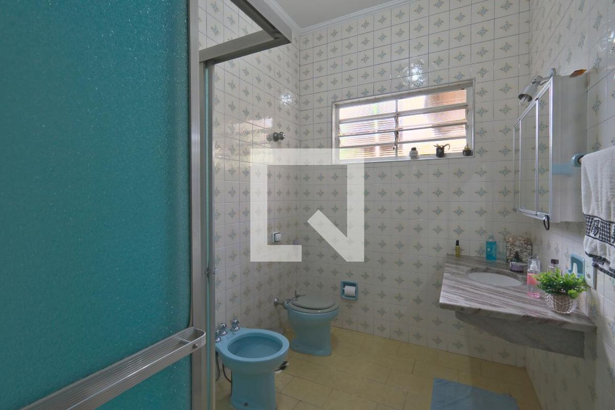 Casa à Venda - Taquaral, 4 Quartos,  220 m2 em , Campinas - sp | SoloBR